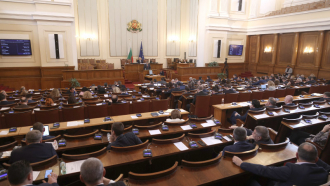 Народното събрание отхвърли наложеното от президента вето върху текстове от промените в Изборния кодекс