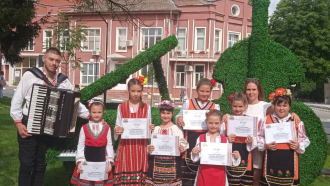 Куп медали от летни конкурси завоюваха певците на Цветина Маринова 