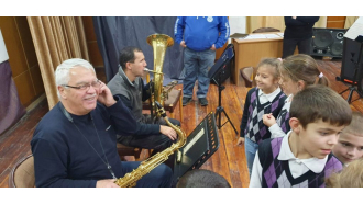 Музиката като изкуство - как духовите музикални инструменти на оркестър „Севлиево“ оживяха в училище