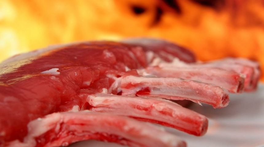 Агенцията по храните наложи забрана за 32 тона агнешко месо, внесено от Северна Македония