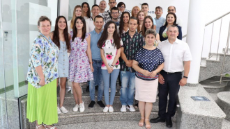 20 студенти започнаха летен стаж в „Идеал Стандарт – Видима“