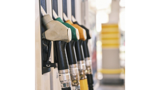 Комисията за защита на потребителите не откри сериозни нарушения във връзка с паниката около цените на горивата