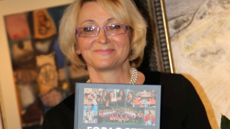 Ирина Колбасова получи плакет на Община Севлиево