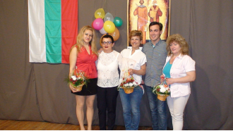 В Попово празнуваха 24 май с трио "Звън"