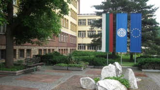 МОН призна за невалидните документи от университета в Габрово