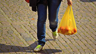 ЕС ограничава използването на пластмасови торбички