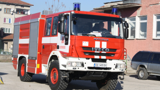Фургон изгоря напълно в Градница, заедно с обзавеждането