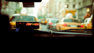 Габровка сезирала институциите за некоректни таксиджии