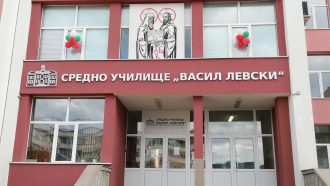 Covid-19 взе жертва сред учителите в Севлиево