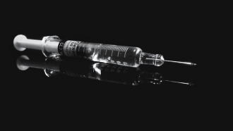 Три на сто от гражданите на общината са ваксинирани в "Меди