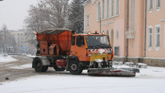 Снегопочистващата фирма е глобена с 10 хил. лв., не се е справила със снежната криза