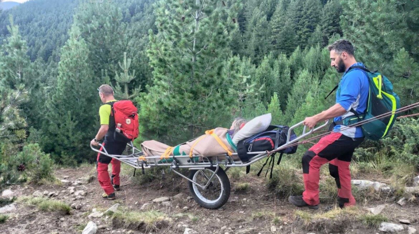 Пред трудни акции се изправиха планинските спасители от началото на август, съветват преди преход туристите да си направят планинска застраховка