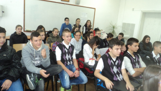 Бивши ученици на Севлиевската гимназия - отново в час