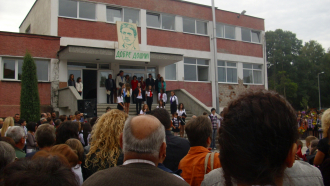 Севлиевската гимназия празнува 130-тата си годишнина