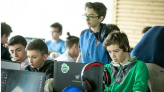 Телерик Академия стартира школа по IT науки\nза ученици в Севлие