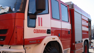 Влекач на товарен автомобил изгоря край Севлиево