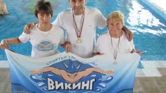 Пет медала от международен турнир по плуване за ветерани