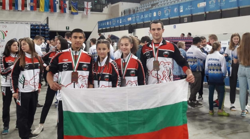 Злато за Николай Василев с мъжкия отбор на България