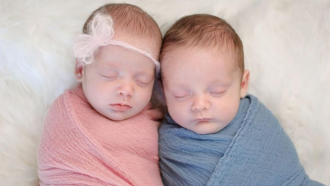 Две инвитро бебета се родиха с финансиране от общински фонд